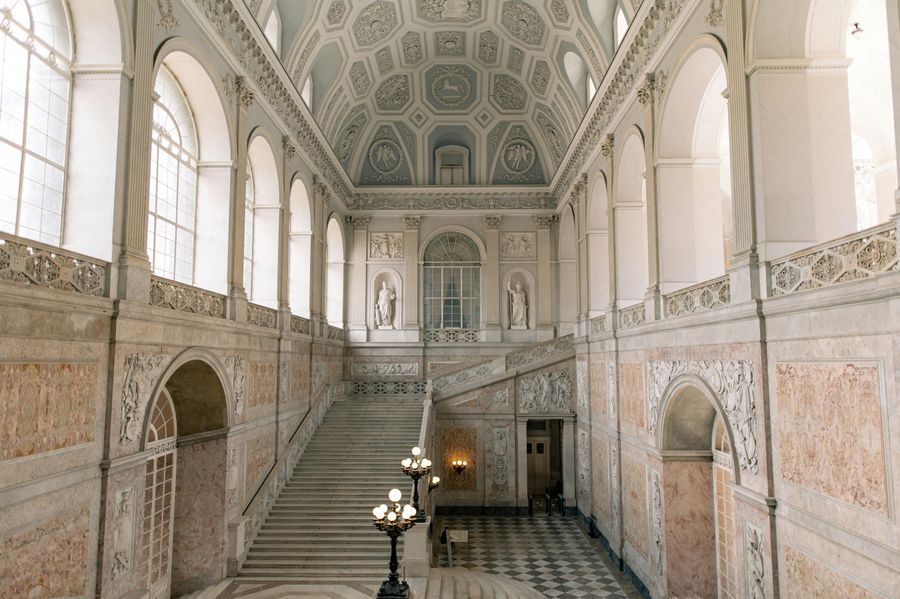 Facciata del Palazzo Reale di Napoli