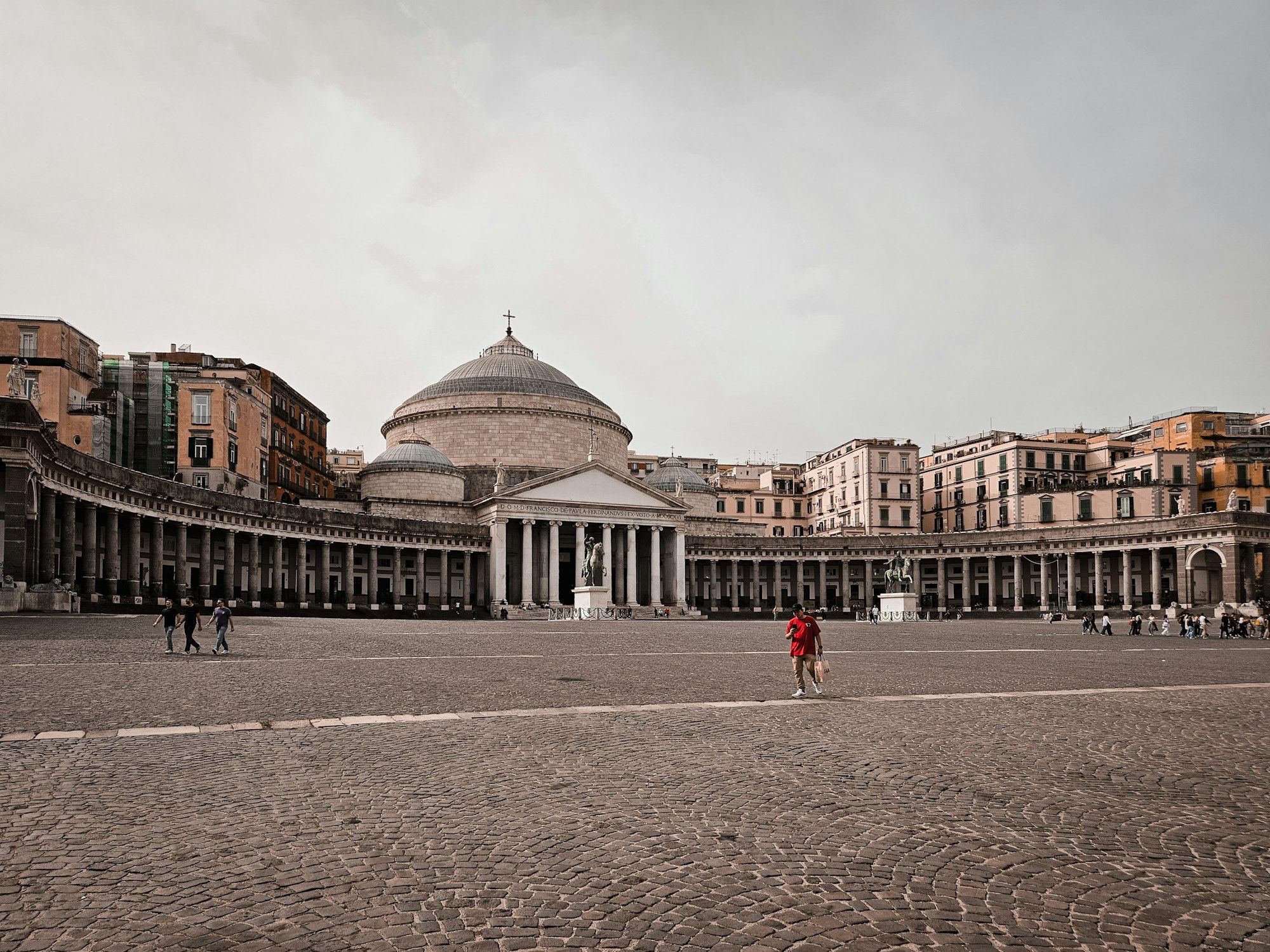 Piazza del Plebiscito con la Basilica di San Francesco di Paola, Napoli